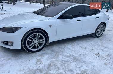 Лифтбек Tesla Model S 2014 в Киеве