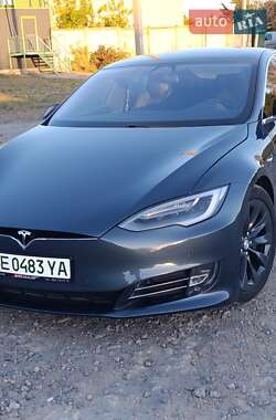 Ліфтбек Tesla Model S 2016 в Вознесенську