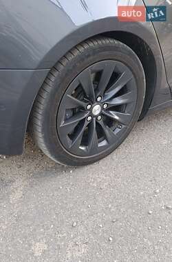 Ліфтбек Tesla Model S 2016 в Вознесенську