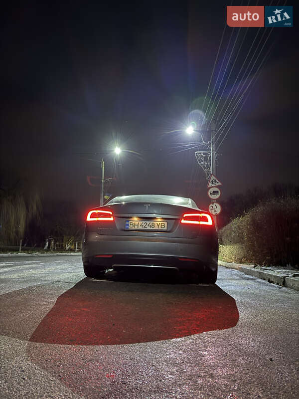 Лифтбек Tesla Model S 2013 в Одессе