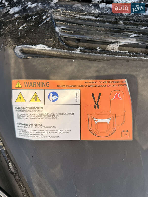 Ліфтбек Tesla Model S 2016 в Володимирі