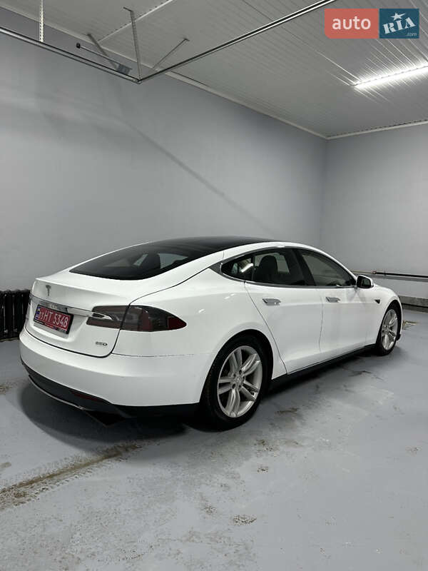 Лифтбек Tesla Model S 2015 в Миргороде фото 3 Лифтбек Tesla Model S 2015 в Миргороде