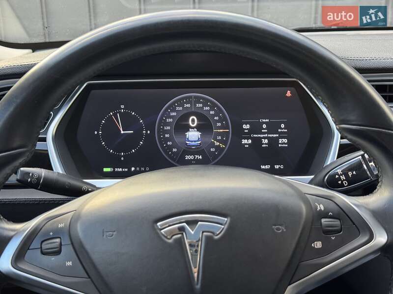 Лифтбек Tesla Model S 2013 в Каменец-Подольском