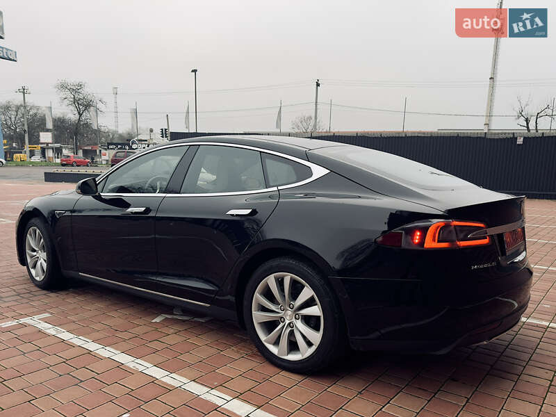 Лифтбек Tesla Model S 2015 в Одессе