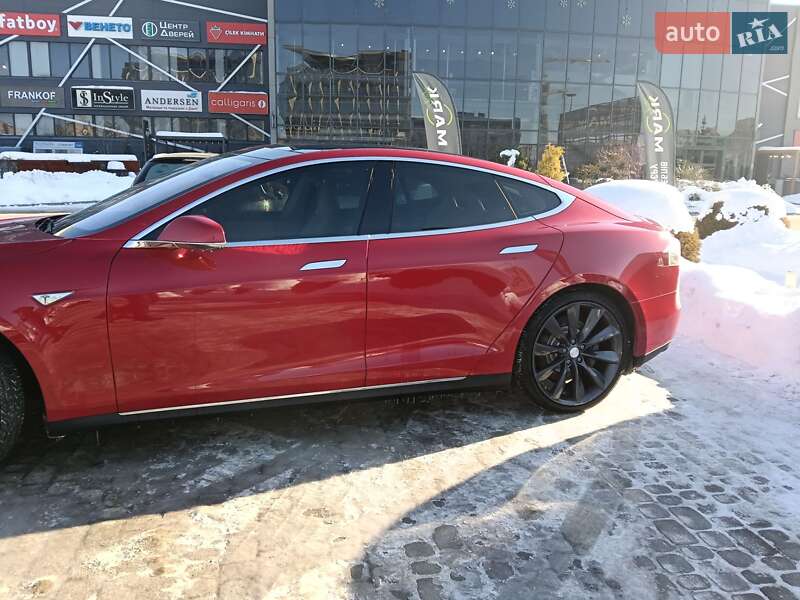 Лифтбек Tesla Model S 2013 в Львове фото 5 Лифтбек Tesla Model S 2013 в Львове