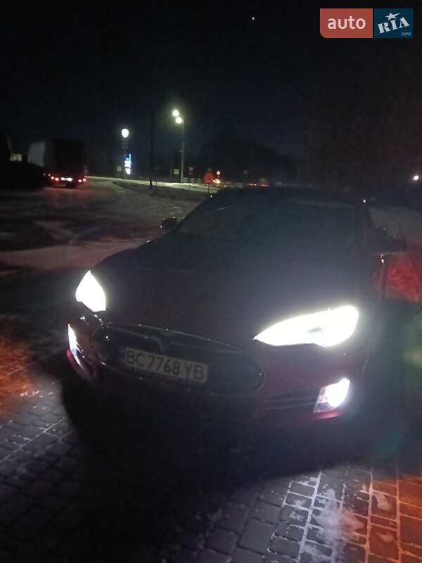 Лифтбек Tesla Model S 2013 в Львове фото 15 Лифтбек Tesla Model S 2013 в Львове