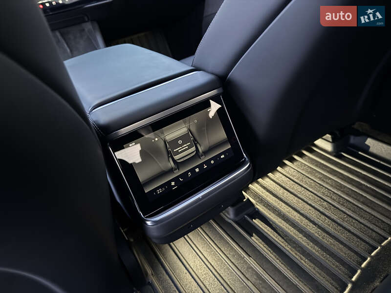 Лифтбек Tesla Model S 2022 в Днепре