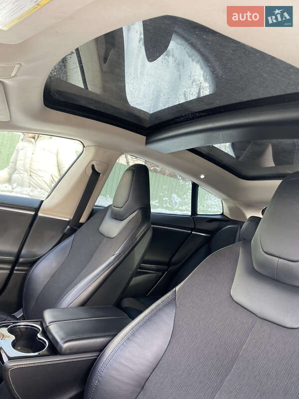 Лифтбек Tesla Model S 2014 в Житомире