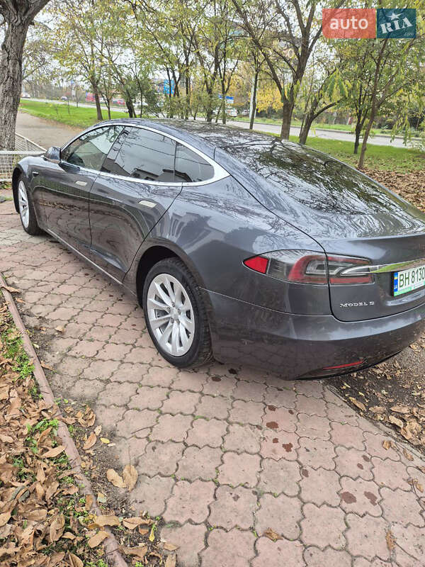 Ліфтбек Tesla Model S 2017 в Одесі фото 5 Ліфтбек Tesla Model S 2017 в Одесі