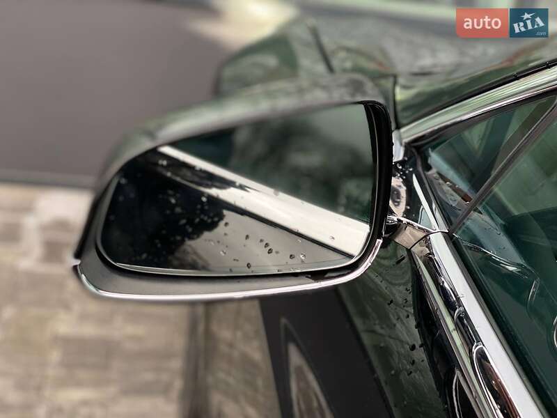 Лифтбек Tesla Model S 2019 в Киеве фото 15 Лифтбек Tesla Model S 2019 в Киеве