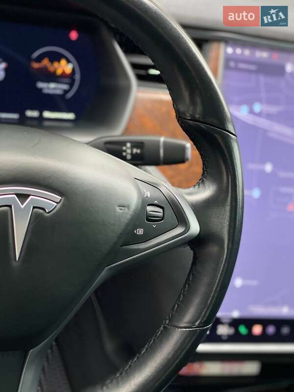 Лифтбек Tesla Model S 2019 в Киеве фото 30 Лифтбек Tesla Model S 2019 в Киеве
