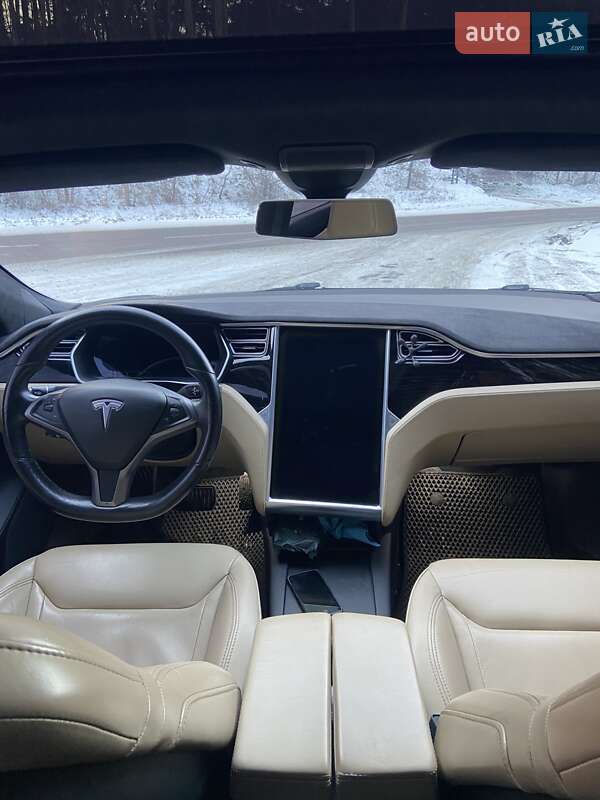 Ліфтбек Tesla Model S 2016 в Миргороді фото 14 Ліфтбек Tesla Model S 2016 в Миргороді
