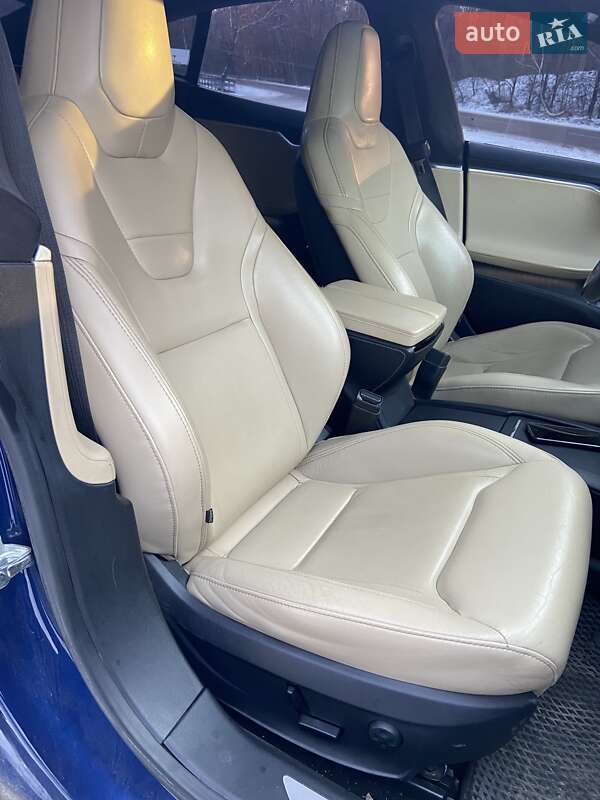 Ліфтбек Tesla Model S 2016 в Миргороді фото 18 Ліфтбек Tesla Model S 2016 в Миргороді