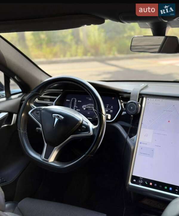 Ліфтбек Tesla Model S 2017 в Києві