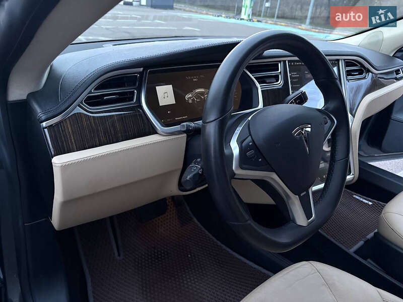 Ліфтбек Tesla Model S 2013 в Києві фото 21 Ліфтбек Tesla Model S 2013 в Києві
