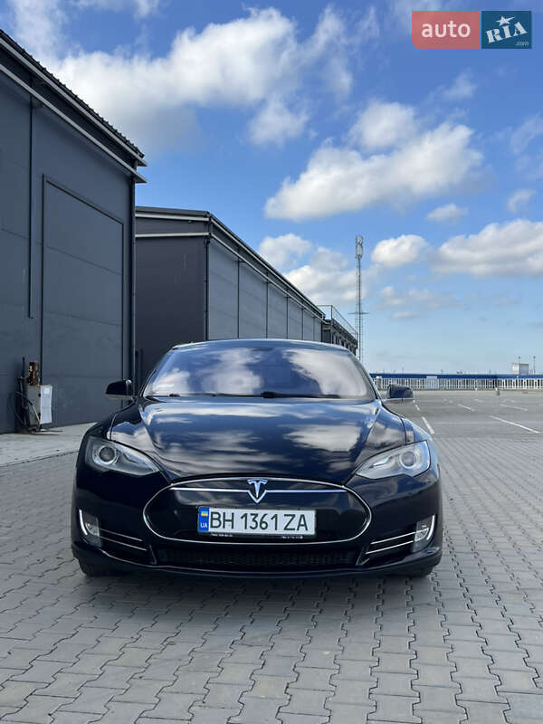 Лифтбек Tesla Model S 2014 в Одессе фото 3 Лифтбек Tesla Model S 2014 в Одессе