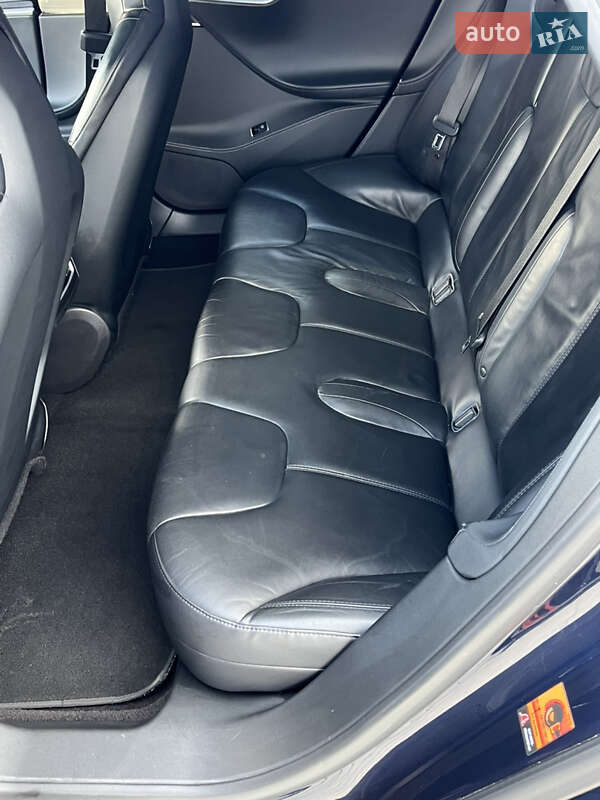 Лифтбек Tesla Model S 2014 в Одессе фото 13 Лифтбек Tesla Model S 2014 в Одессе