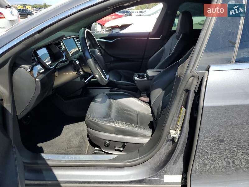 Ліфтбек Tesla Model S 2016 в Сквирі