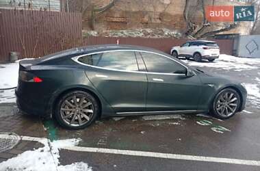 Ліфтбек Tesla Model S 2013 в Києві