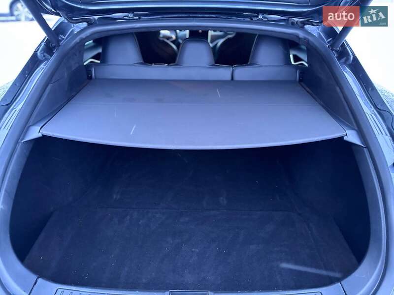 Лифтбек Tesla Model S 2017 в Коломые фото 28 Лифтбек Tesla Model S 2017 в Коломые