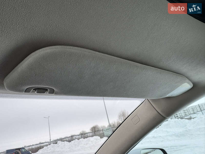 Лифтбек Tesla Model S 2015 в Ровно фото 36 Лифтбек Tesla Model S 2015 в Ровно