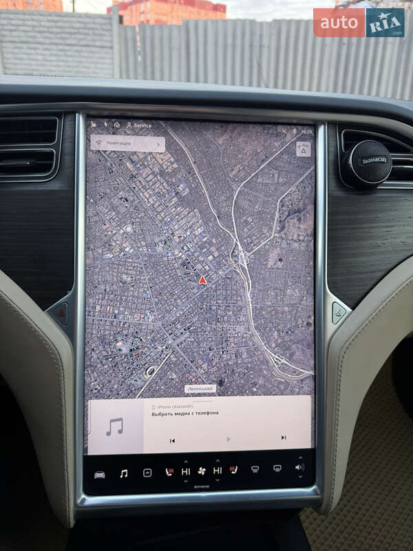 Лифтбек Tesla Model S 2016 в Харькове