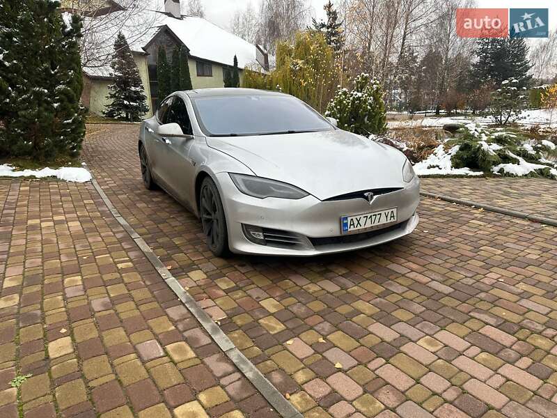 Tesla Model S 2015 Tesla Model S 2015