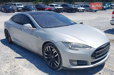 Ліфтбек Tesla Model S 2013 в Львові