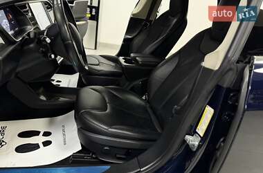 Лифтбек Tesla Model S 2015 в Дрогобыче