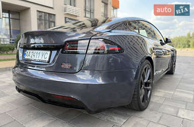 Лифтбек Tesla Model S 2023 в Киеве