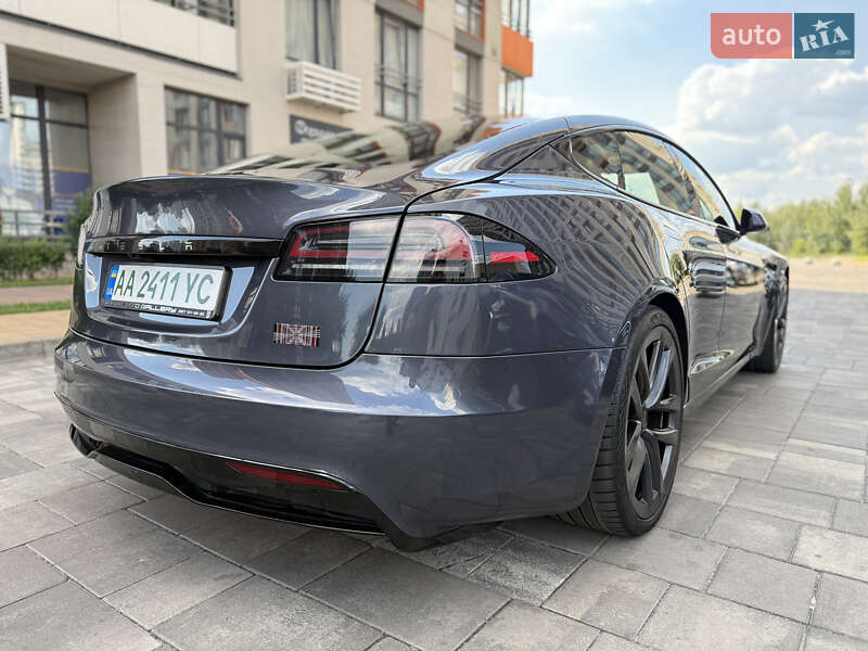 Лифтбек Tesla Model S 2023 в Киеве фото 4 Лифтбек Tesla Model S 2023 в Киеве