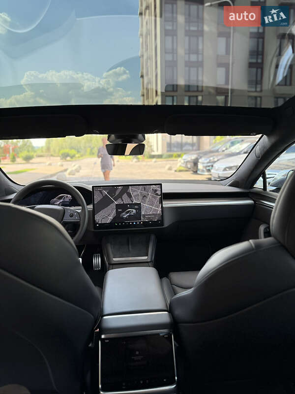 Лифтбек Tesla Model S 2023 в Киеве фото 8 Лифтбек Tesla Model S 2023 в Киеве