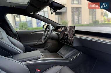 Лифтбек Tesla Model S 2023 в Киеве
