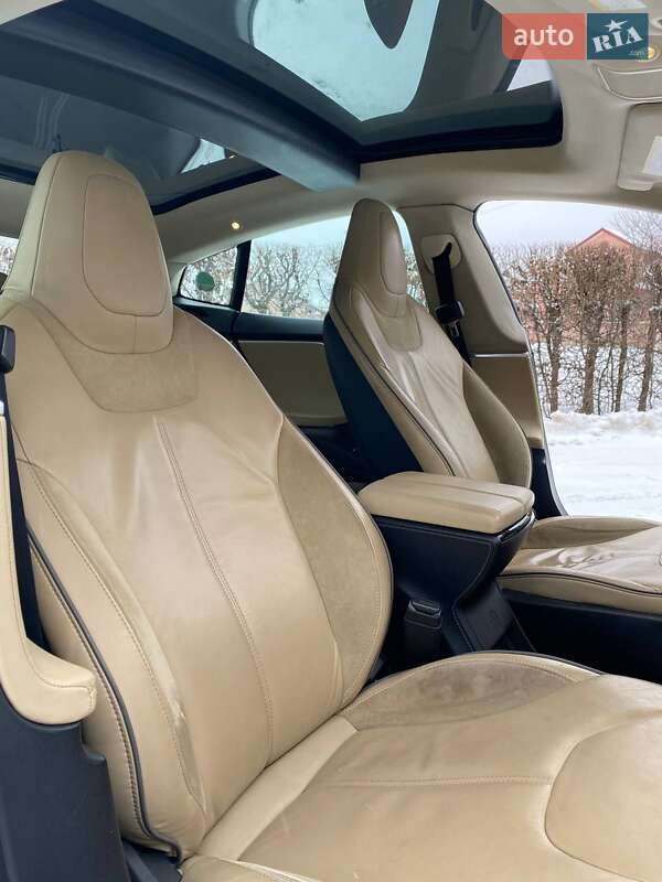 Ліфтбек Tesla Model S 2013 в Івано-Франківську фото 26 Ліфтбек Tesla Model S 2013 в Івано-Франківську