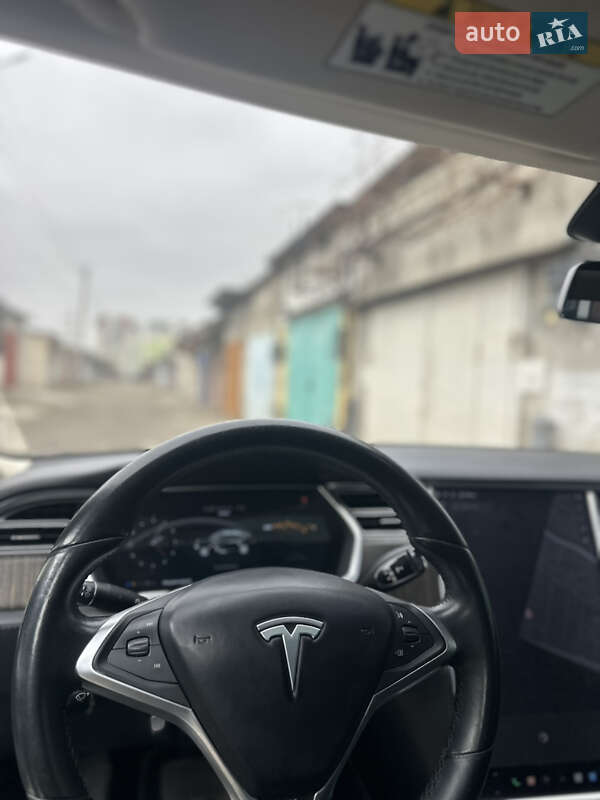 Ліфтбек Tesla Model S 2013 в Миколаєві фото 24 Ліфтбек Tesla Model S 2013 в Миколаєві