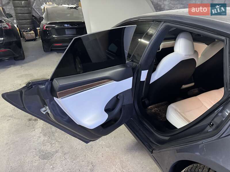 Лифтбек Tesla Model S 2022 в Ровно фото 2 Лифтбек Tesla Model S 2022 в Ровно