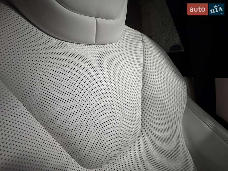 Лифтбек Tesla Model S 2022 в Ровно фото 12 Лифтбек Tesla Model S 2022 в Ровно