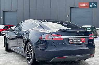 Лифтбек Tesla Model S 2014 в Львове