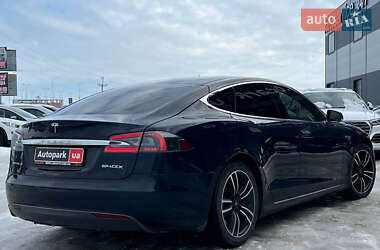 Лифтбек Tesla Model S 2014 в Львове