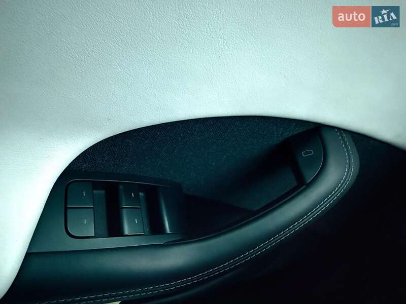 Ліфтбек Tesla Model S 2021 в Ужгороді фото 13 Ліфтбек Tesla Model S 2021 в Ужгороді