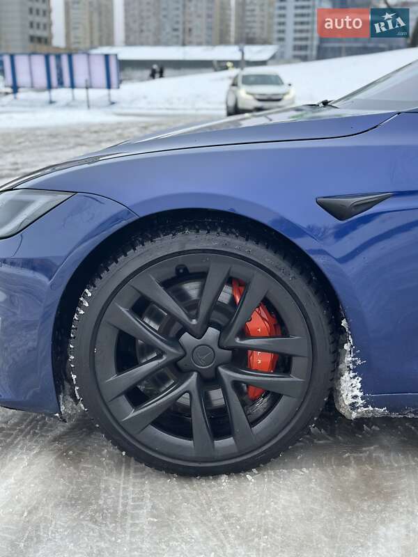Лифтбек Tesla Model S 2022 в Киеве