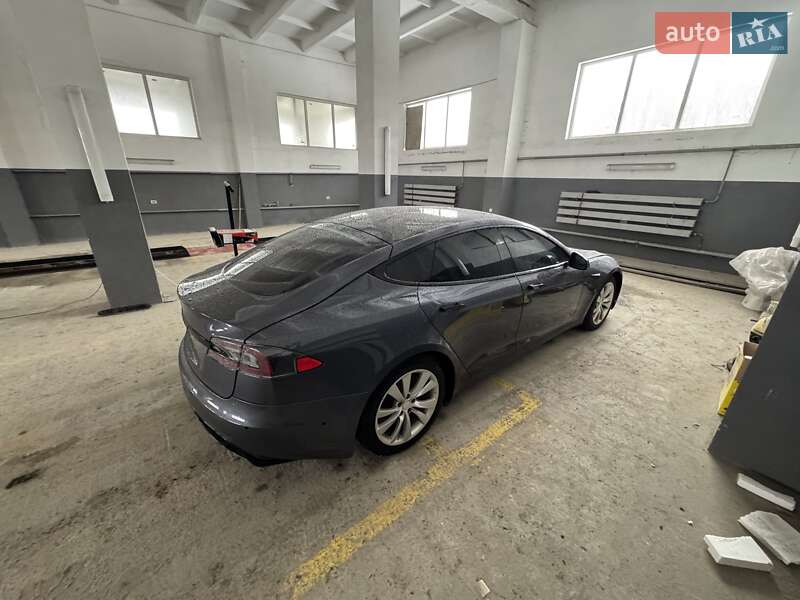 Лифтбек Tesla Model S 2022 в Ровно фото 15 Лифтбек Tesla Model S 2022 в Ровно