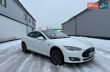 Ліфтбек Tesla Model S 2014 в Вінниці