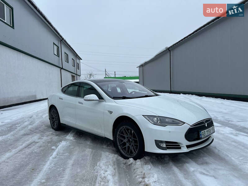 2014 Tesla Model-S, VIN 5YJSA3H11EFP28701:plate — фото 1 (autoria)