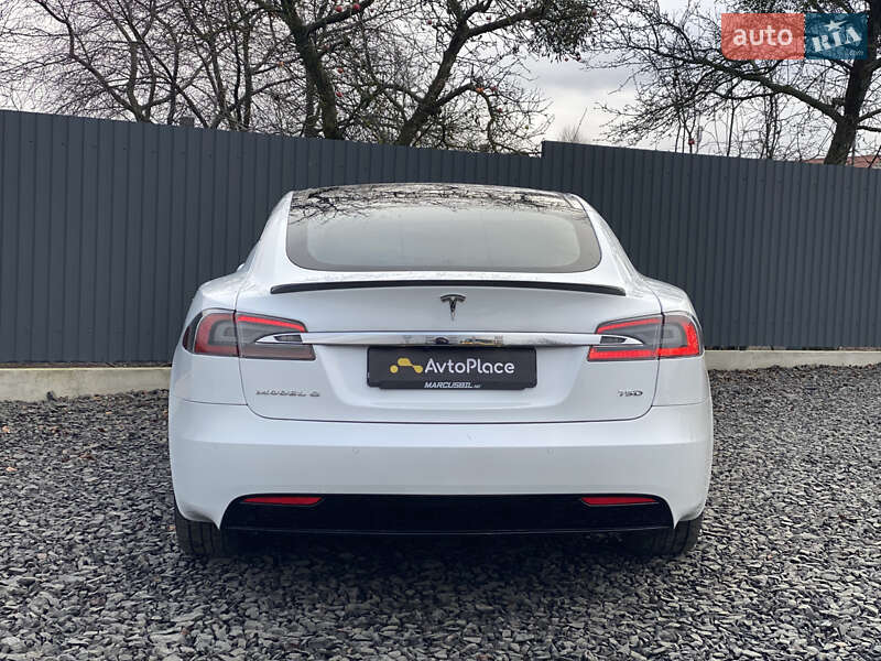 Ліфтбек Tesla Model S 2017 в Луцьку