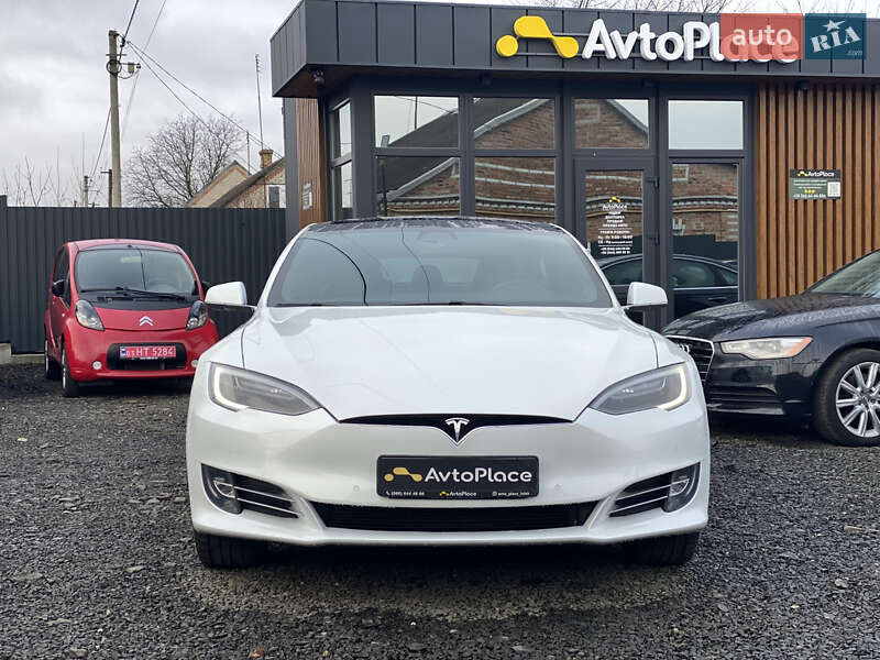 Ліфтбек Tesla Model S 2017 в Луцьку