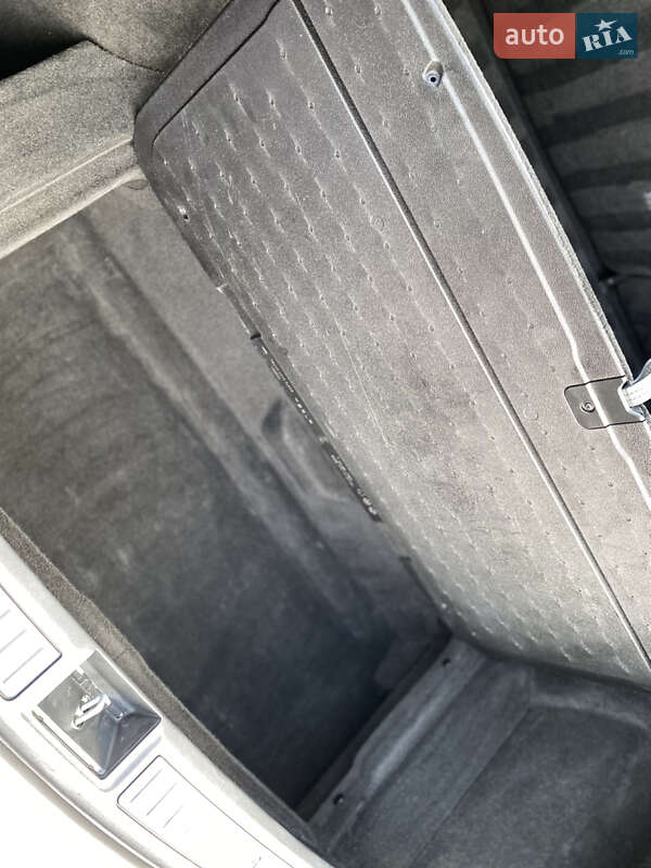 Ліфтбек Tesla Model S 2017 в Луцьку