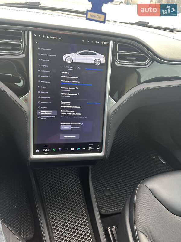 Ліфтбек Tesla Model S 2015 в Бродах