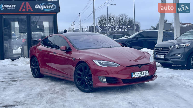 Ліфтбек Tesla Model S 2017 в Львові фото 15 Ліфтбек Tesla Model S 2017 в Львові