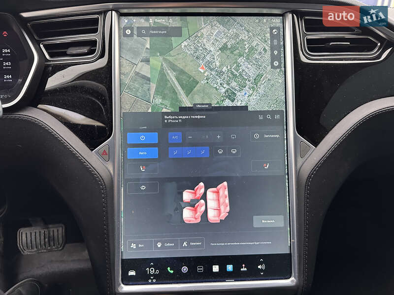 Ліфтбек Tesla Model S 2014 в Черкасах